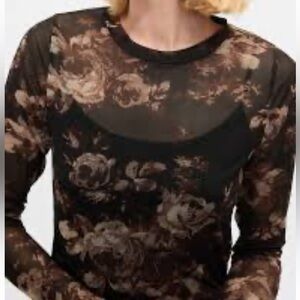 Amelia James Size XS Black and Pink Floral Mesh Blouse